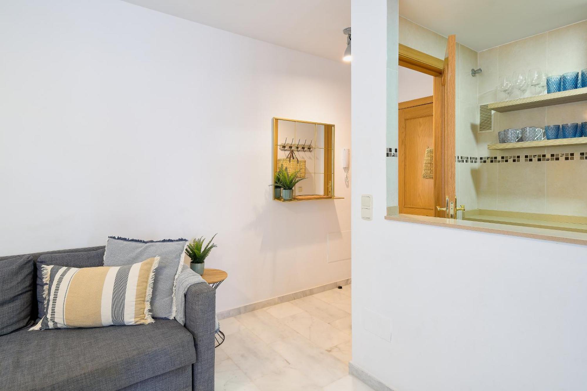 Fuengirola Beach Apartment By Stay Belonio מראה חיצוני תמונה