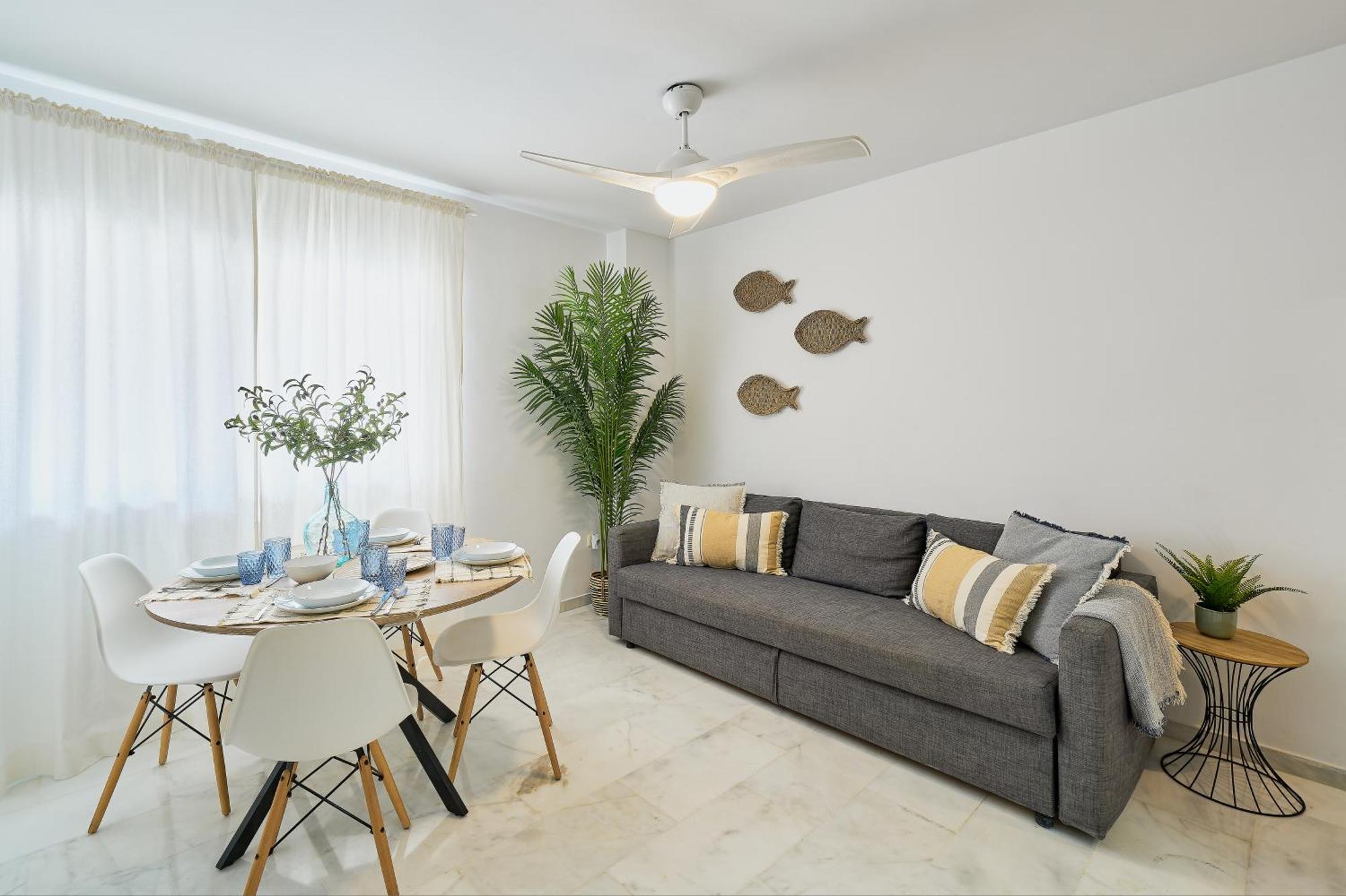Fuengirola Beach Apartment By Stay Belonio מראה חיצוני תמונה
