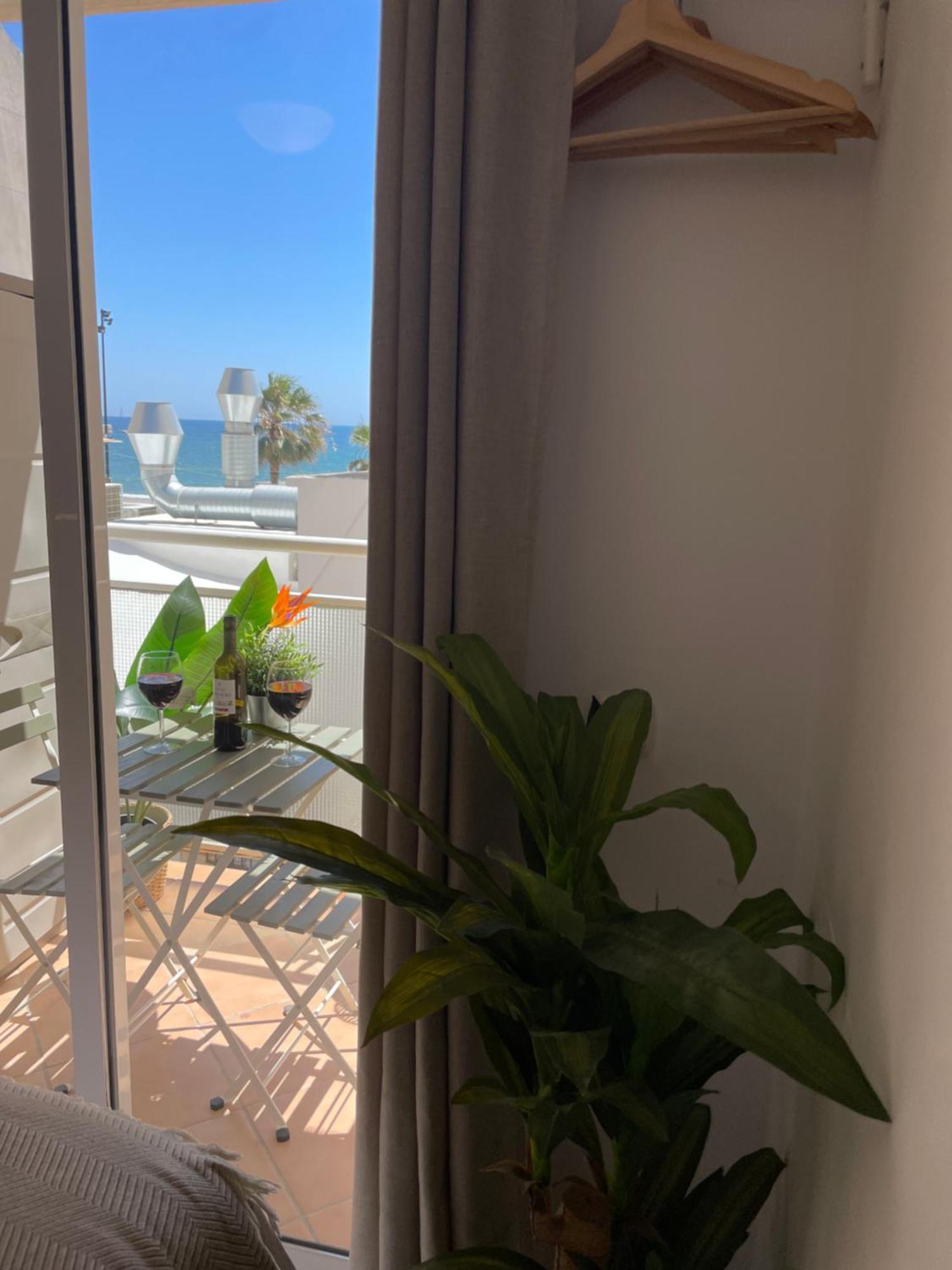 Fuengirola Beach Apartment By Stay Belonio מראה חיצוני תמונה