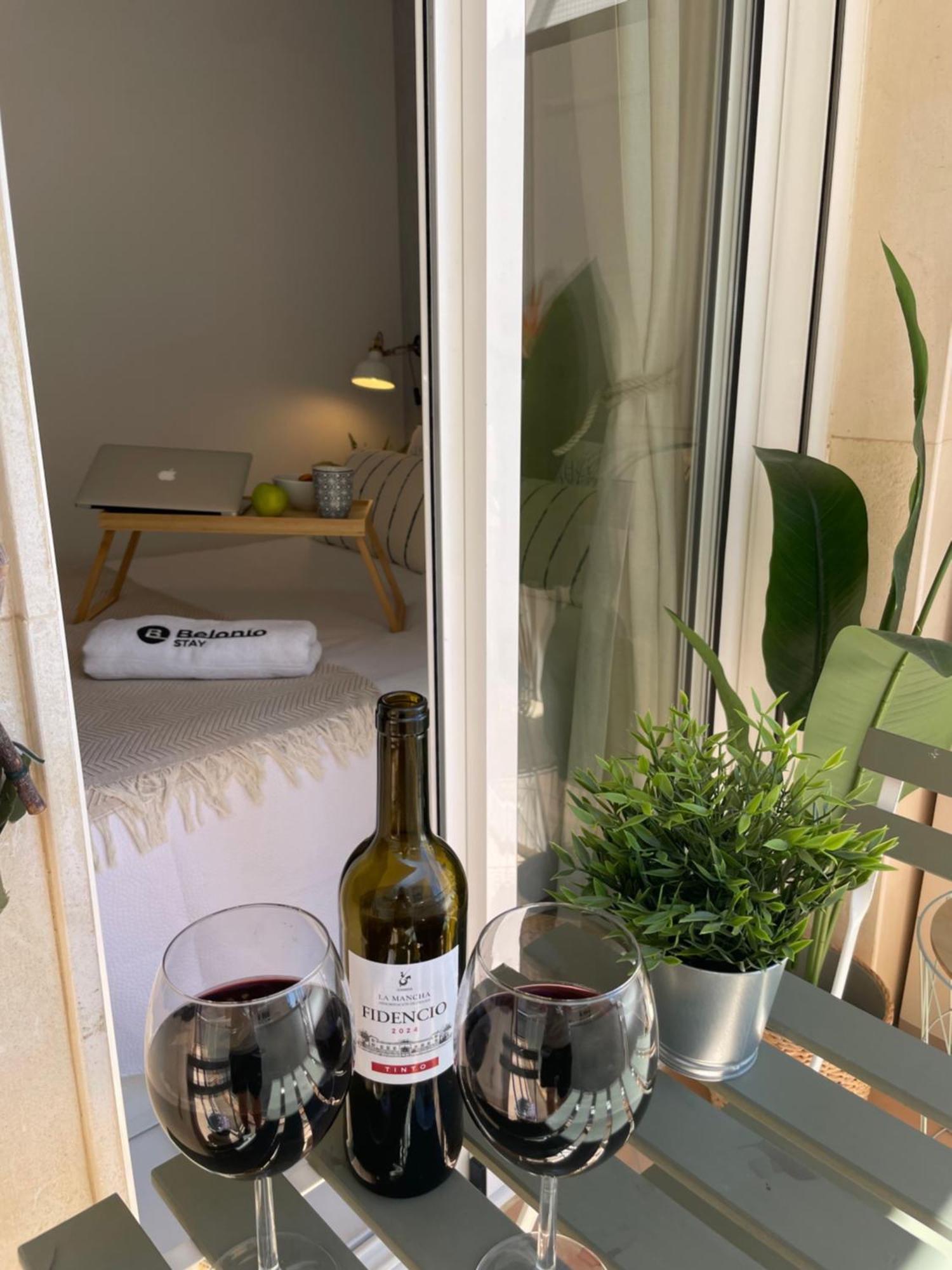 Fuengirola Beach Apartment By Stay Belonio מראה חיצוני תמונה